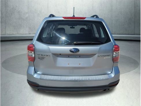 Used 2015 Subaru Forester 2.5i w/ Alloy Wheel Package AWD/4WD image 5