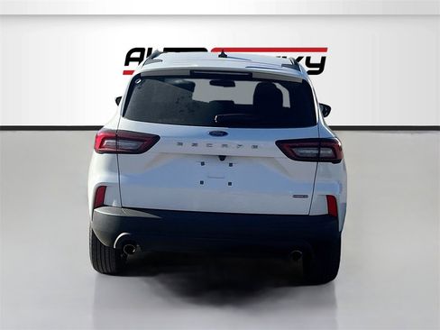 Used 2025 Ford Escape ST-Line Elite image 6