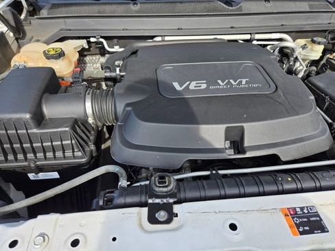 Used 2016 Chevrolet Colorado W/T w/ WT Convenience Package image 18