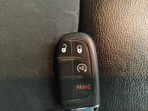Used 2019 Jeep Compass Latitude w/ Popular Equipment Group AWD/4WD image 32