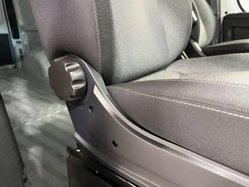 Used 2024 RAM ProMaster 2500 w/ Safety Group FWD image 12
