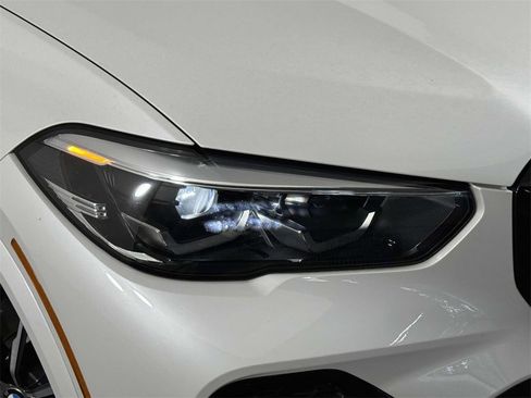 Used 2022 BMW X5 xDrive40i w/ M Sport Package image 15