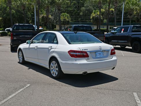 Used 2013 Mercedes-Benz E 350 4MATIC Sedan image 4