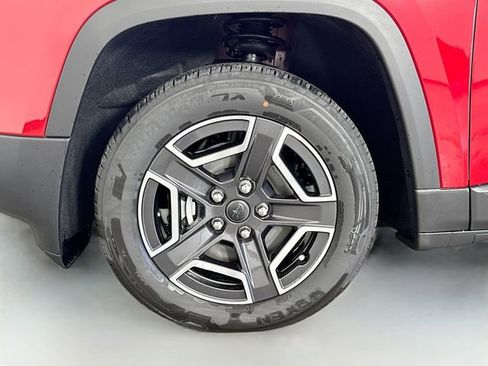 New 2026 Jeep Cherokee Laredo AWD/4WD image 28