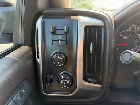 Used 2016 GMC Sierra 2500 SLT w/ Duramax Plus Package AWD/4WD image 26