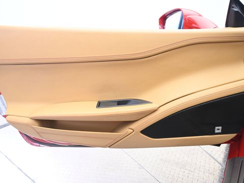 Used 2013 Ferrari 458 Spider image 25