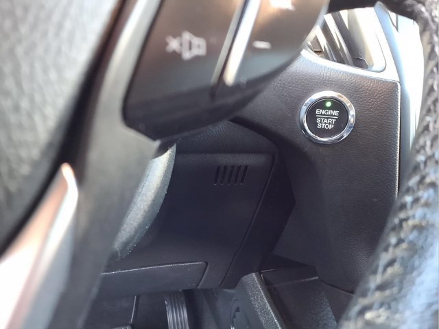 Used 2024 Ford Edge SEL AWD/4WD image 12