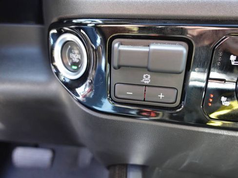 Used 2022 Chevrolet Silverado 1500 LT Trail Boss w/ LT Trail Boss Premium Package AWD/4WD image 56