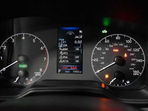 Used 2024 Toyota Corolla Cross AWD Hybrid image 15