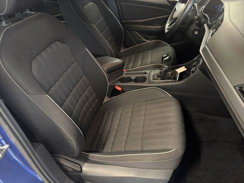 Used 2022 Volkswagen Jetta Sport image 16