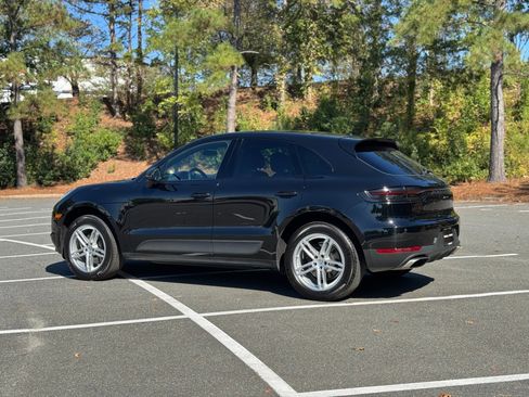 Used 2020 Porsche Macan image 7