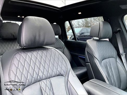 Used 2026 BMW ALPINA XB7 image 32