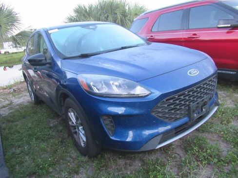 Used 2022 Ford Escape S FWD image 1