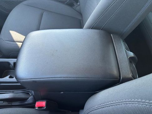 Used 2023 Jeep Wrangler Sport image 28