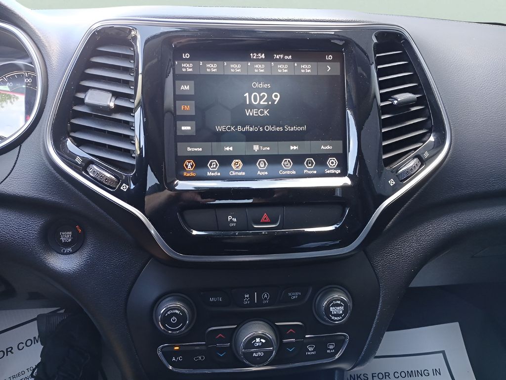 Used 2020 Jeep Cherokee Limited AWD/4WD image 14