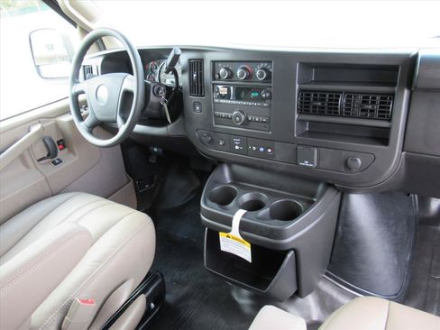 New 2026 Chevrolet Express 2500 RWD image 11