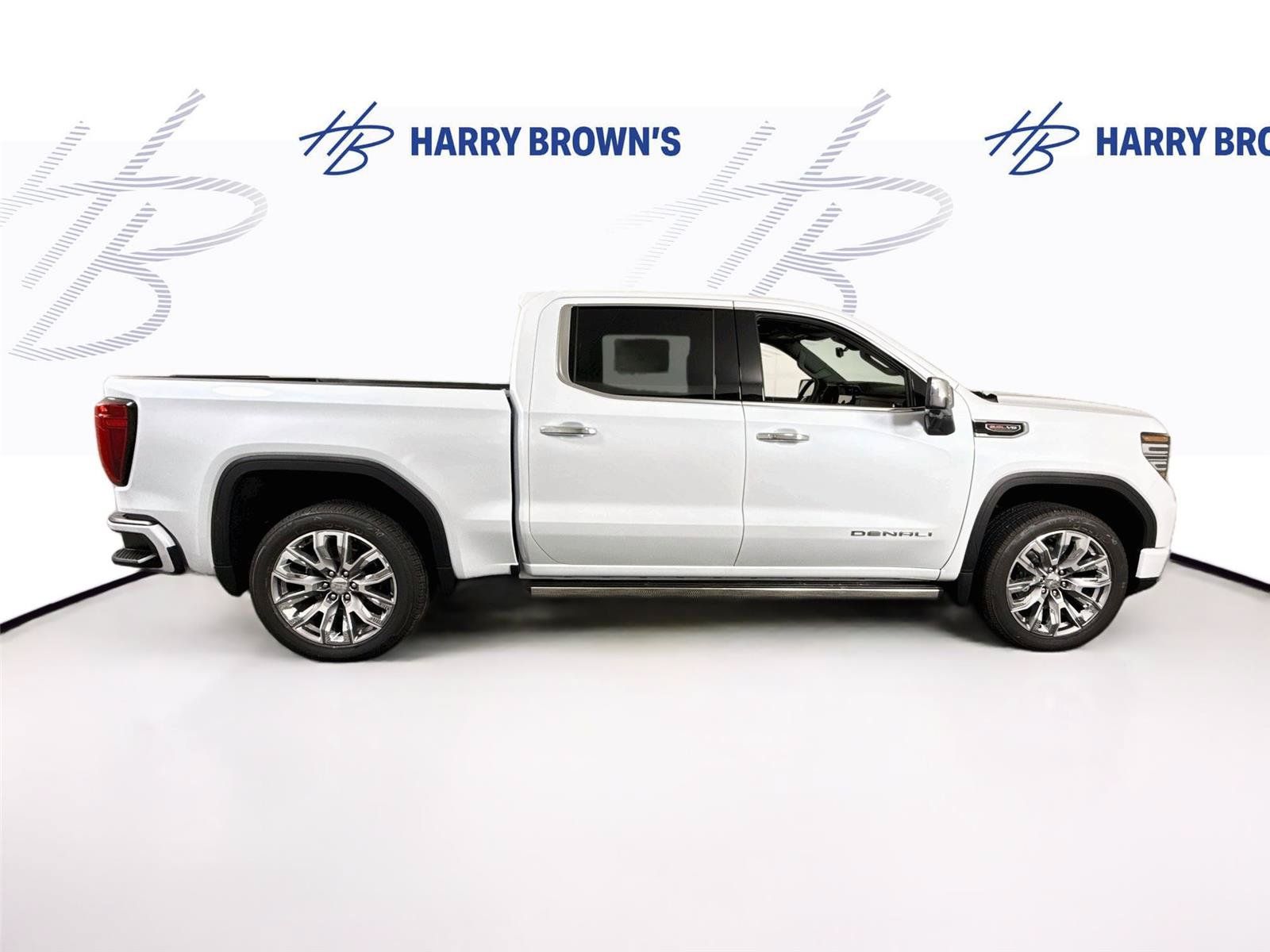 New 2026 GMC Sierra 1500 Denali w/ Denali Reserve Package AWD/4WD image 34
