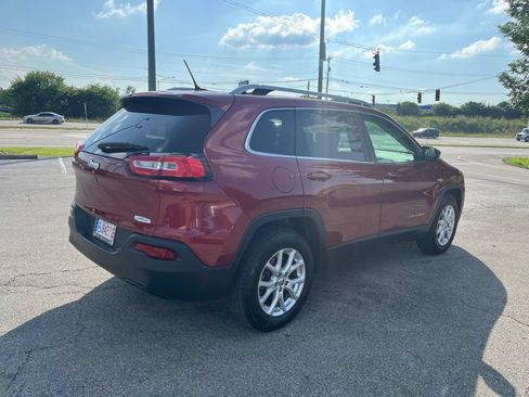 Used 2014 Jeep Cherokee Latitude w/ Comfort/Convenience Group AWD/4WD image 3