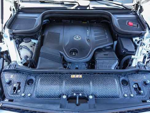 Used 2022 Mercedes-Benz GLS 450 4MATIC image 27