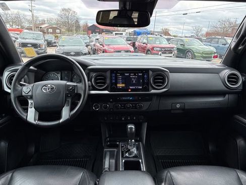 Used 2019 Toyota Tacoma TRD Sport image 22