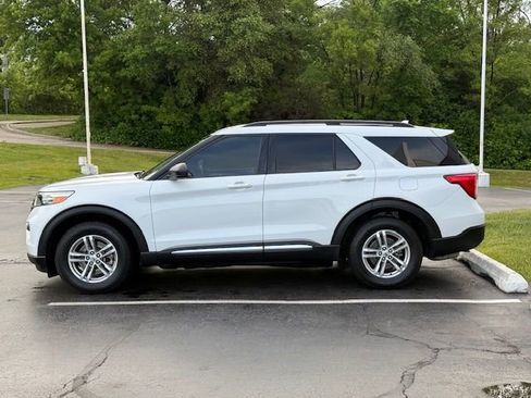 Used 2020 Ford Explorer XLT w/ Class III Trailer Tow Package AWD/4WD image 4