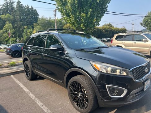 Used 2018 Kia Sorento AWD image 3