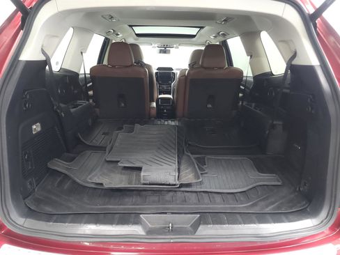 Used 2019 Subaru Ascent Touring w/ Popular Package #3 AWD/4WD image 12