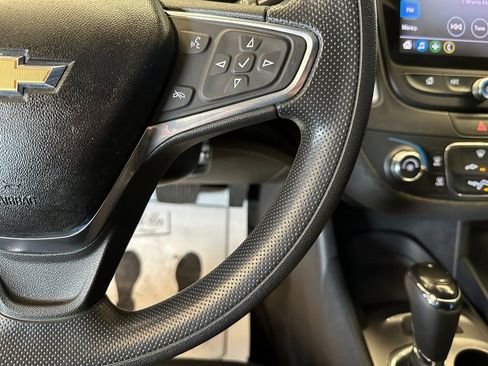 Used 2019 Chevrolet Malibu LS image 12