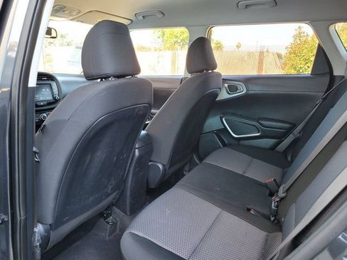 Used 2024 Kia Soul LX FWD image 16