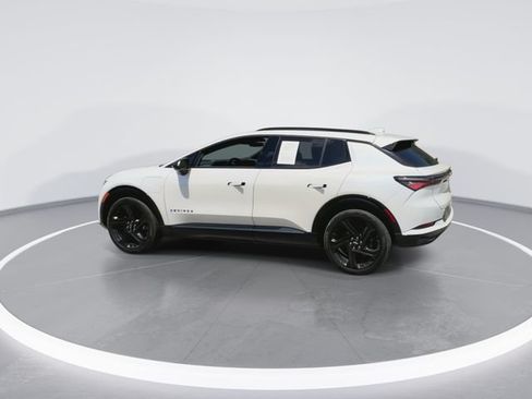 Used 2025 Chevrolet Equinox EV RS FWD image 8