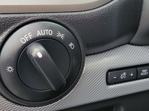 Used 2019 Nissan Titan PRO-4X w/ Pro-4x Utility Package image 11