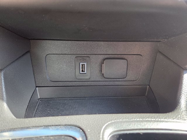 Used 2017 Ford Escape SE FWD image 28