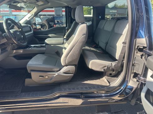 Used 2025 Ford F250 XL w/ FX4 Off-Road Package AWD/4WD image 14