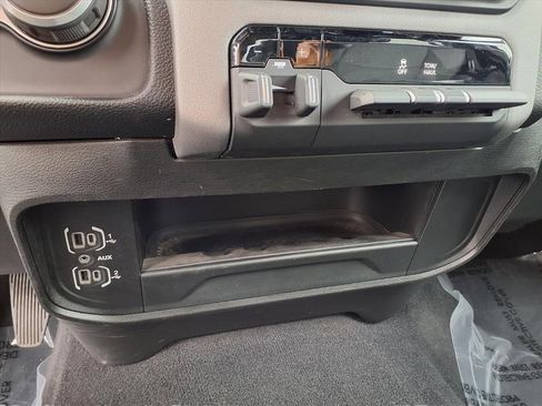 Used 2024 RAM 2500 Big Horn image 9