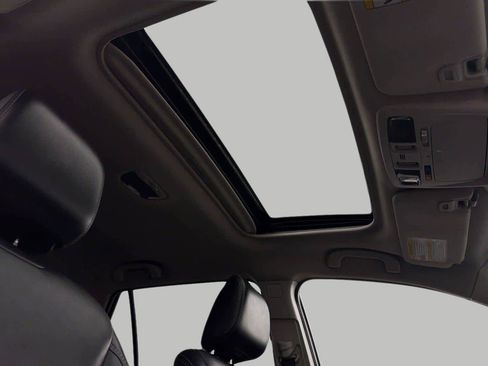 Used 2019 Subaru Outback 2.5i Limited w/ Popular Package #2 image 19