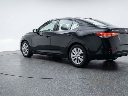 Used 2025 Nissan Sentra S image 6