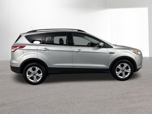 Used 2015 Ford Escape SE w/ Equipment Group 201A FWD image 33