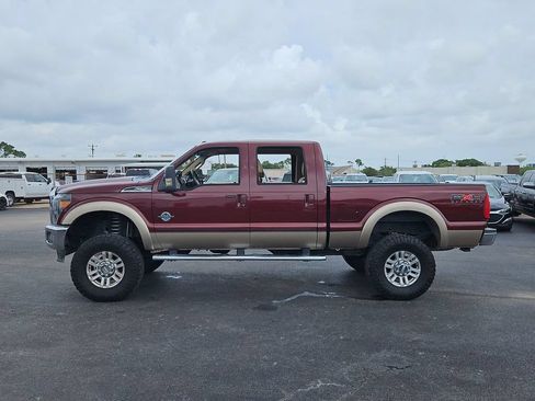 Used 2011 Ford F250 Lariat w/ Lariat Interior Pkg AWD/4WD image 3