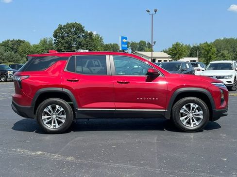 Used 2026 Chevrolet Equinox LT AWD/4WD image 43