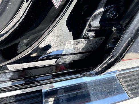 Used 2020 Chevrolet Silverado 1500 LTZ w/ LTZ Premium Package image 19