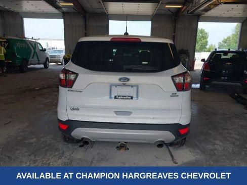 Used 2017 Ford Escape SE FWD image 11