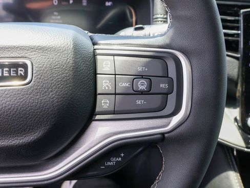 New 2026 RAM 1500 Express AWD/4WD image 26
