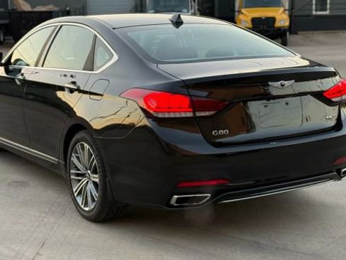 Used 2018 Genesis G80 3.8 image 12
