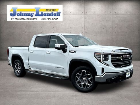 Used 2022 GMC Sierra 1500 SLT image 1