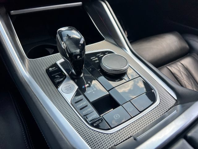 Used 2020 BMW X6 M50i AWD/4WD image 30