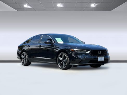 Certified 2025 Honda Accord Sport image 6
