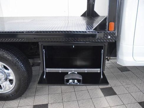 Used 2024 RAM 3500 SLT w/ Quick Order Package 2YG SLT AWD/4WD image 40