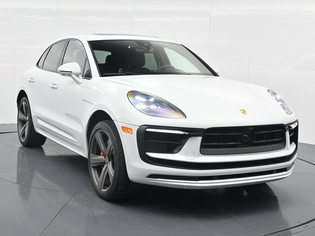 Certified 2026 Porsche Macan S AWD/4WD image 10