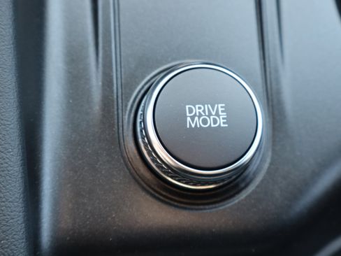Used 2025 Ford Explorer ST AWD/4WD image 29