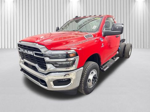 New 2026 RAM 3500 Tradesman w/ Chrome Appearance Group A AWD/4WD image 10